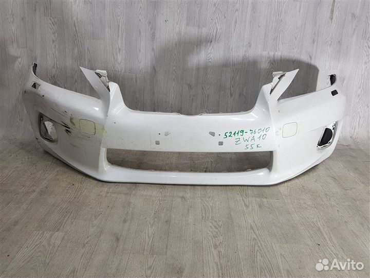 Бампер перед. lexus CT200H