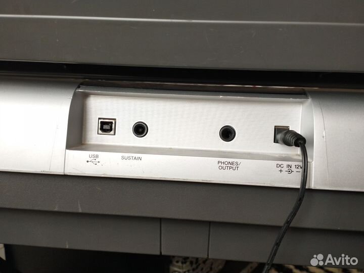 Синтезатор Yamaha PSR E403