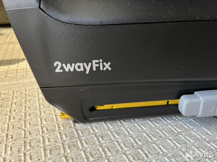 Автолюлька maxi cosi pebble plus с базой