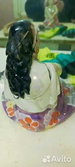 Фарфоровая статуэтка цыганка