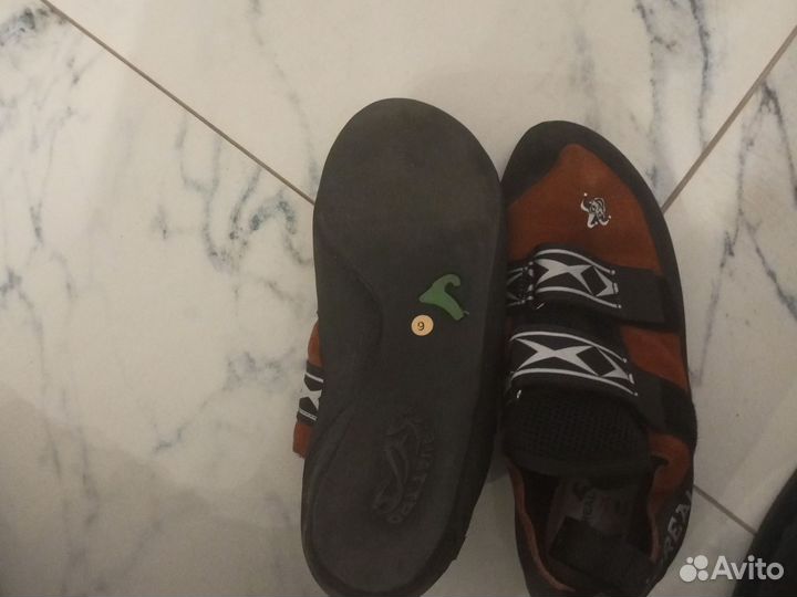 Спортивная обувь скальники