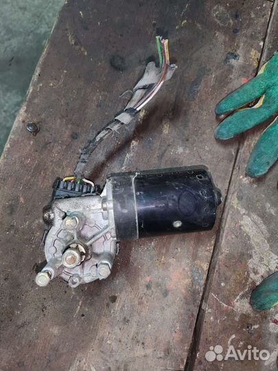 Моторчик дворников на опель вектра 96г