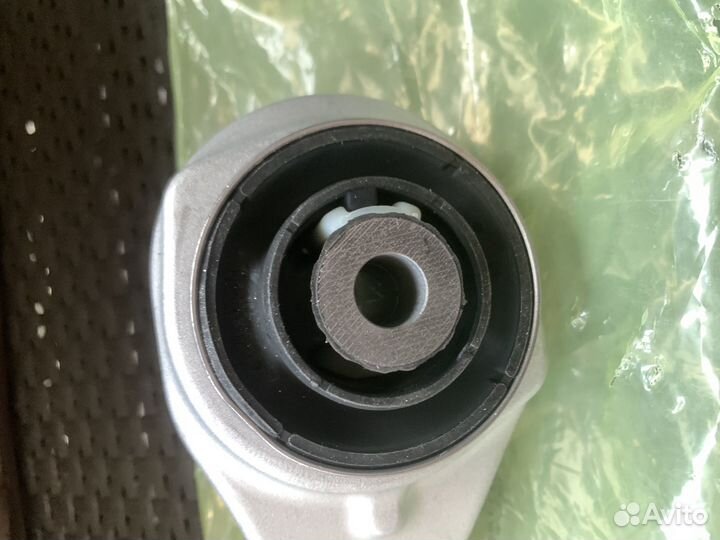 Рычаг R Mercedes-Benz CLS W218