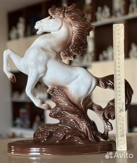 Фарфоровые статуэтки