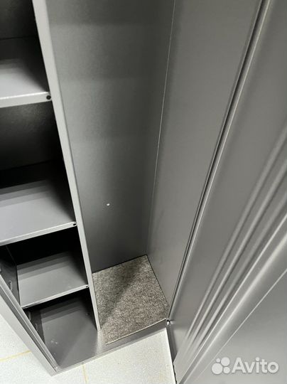 Оружейный сейф на 3-4 ствола