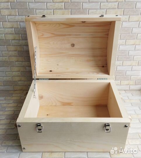 Сундук для интерьера документов