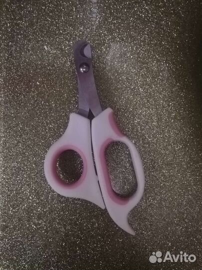 Ножницы и щетка-расческа для кошки и собаки