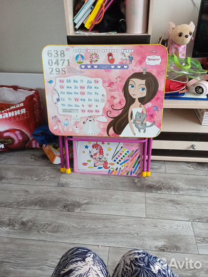 Детский стол и стул для принцессы