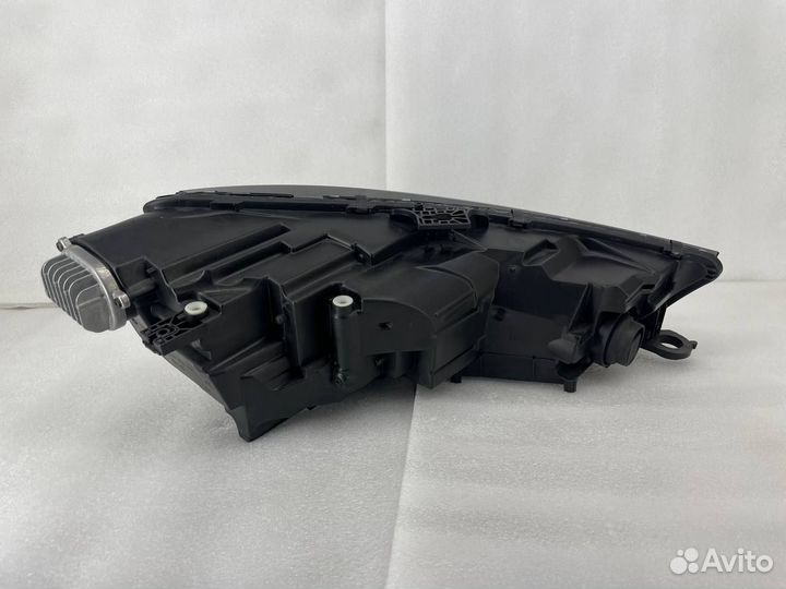 Фара левая Audi A4 B9