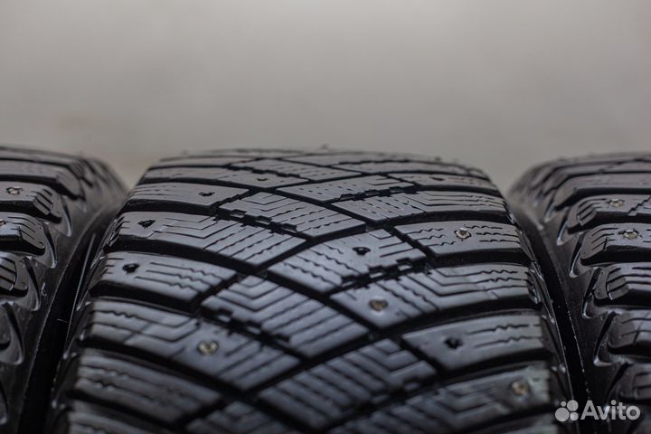 Goodyear Ultragrip Ice Arctic 205/55 R16 94T