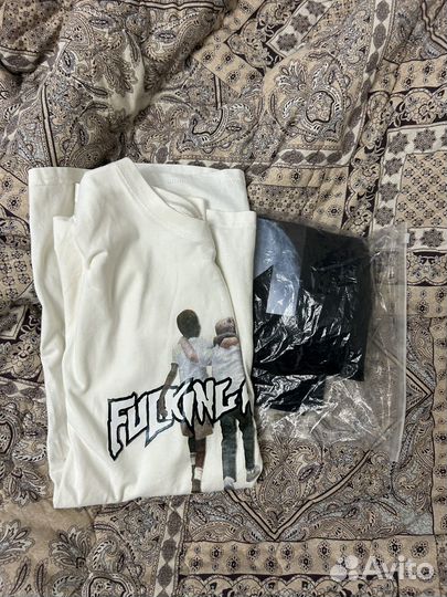 Дан футболки