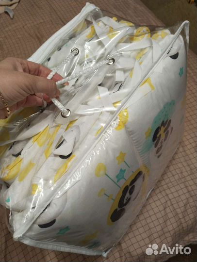 Бортики в детскую кроватку новые