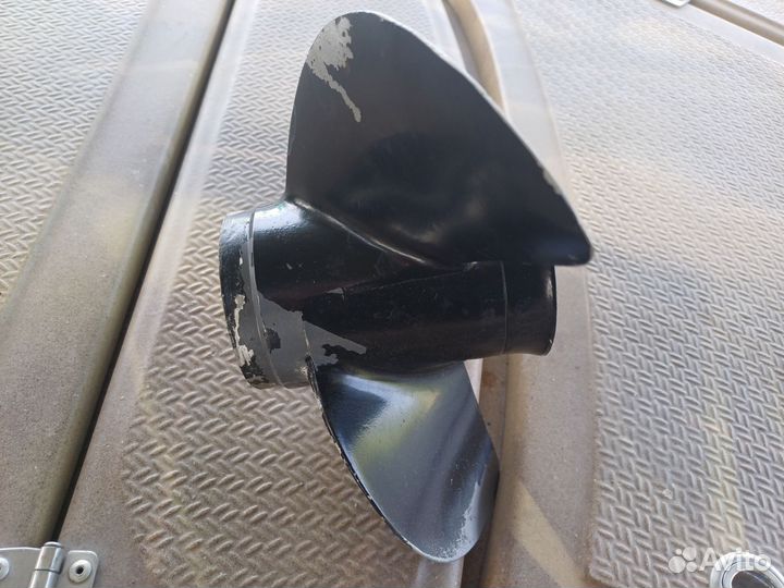 Винт для лодочного мотора