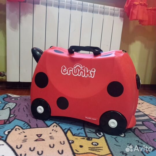 Детский чемодан - каталка