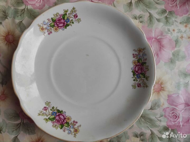 Тарелка, блюдо столовое