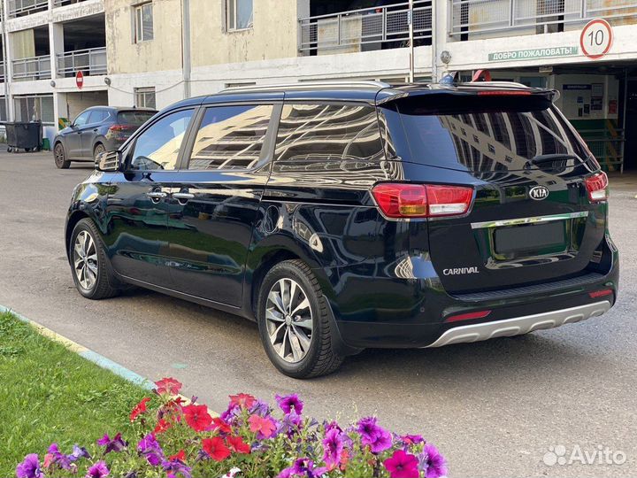 Kia Carnival 2.2 AT, 2016, 129 859 км
