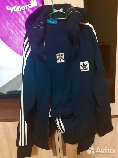 Спортивный костюм на мальчика 146