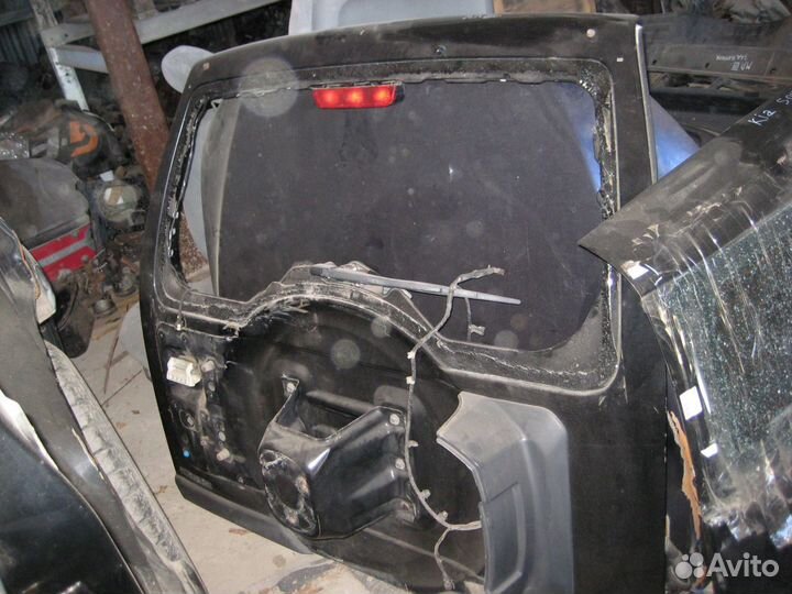 Крышка багажника Mitsubishi Pajero 4