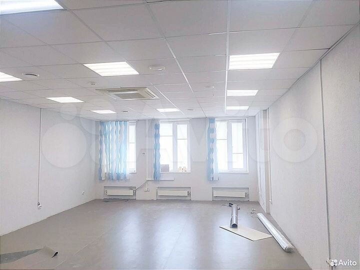 Офисы от 50 м² в дц Парус