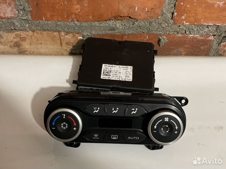 LADA vesta климат контроль