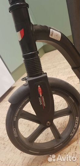 Самокат Roces, колеса 230/200мм