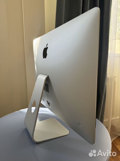 Моноблок apple iMac 21.5 2013. Как новый