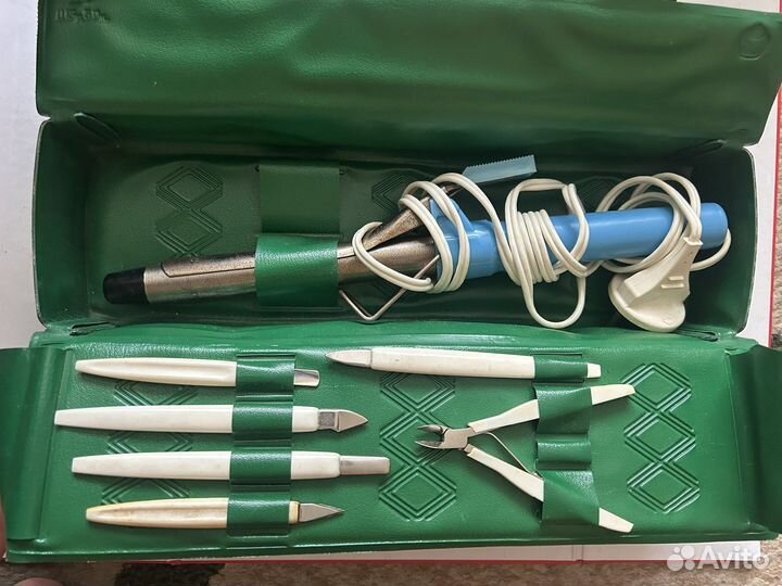 Щипцы для завивки, маникюрный набор СССР