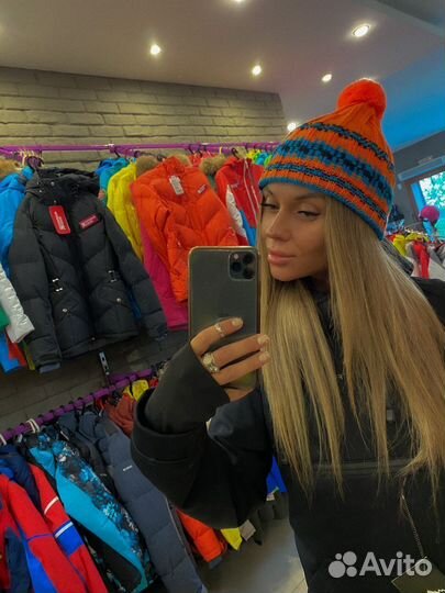 Шапка с помпоном унисекс