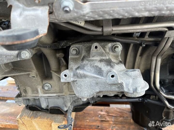 Кронштейн двигателя левый Mercedes-Benz M-Class