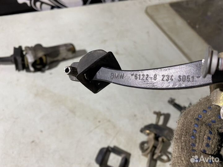 Ограничители дверей задний BMW 7 series E38 iL