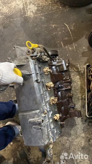 Двигатель мотор k7j Рено Логан Сандеро кангу Симбо