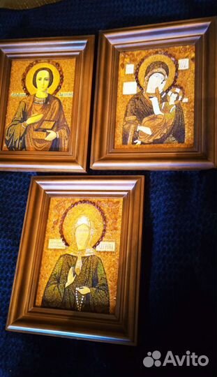 Икона из янтаря освященная 22х27