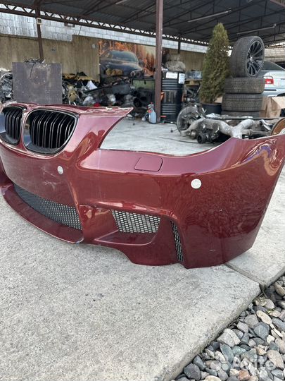 Передний бампер BMW M5 E60