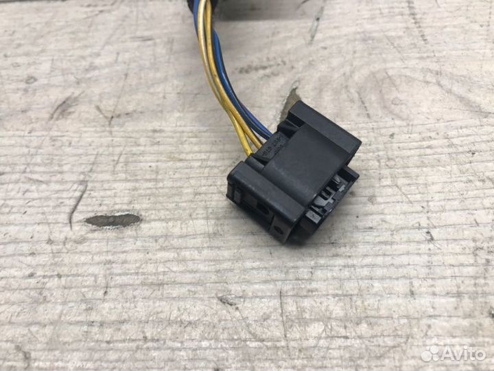 Контакты двери Mercedes Vito W639