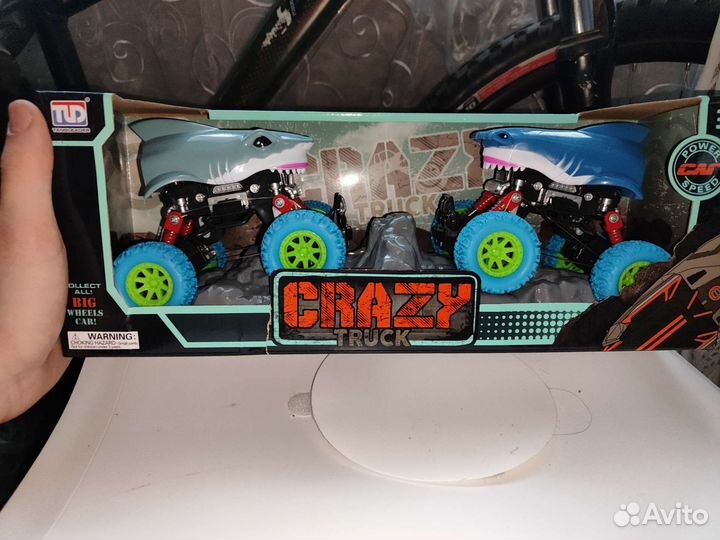 Детские игрушки, машинки