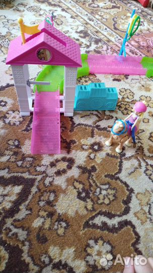 Игрушка Барби в движении с пони