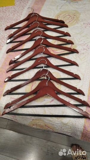 Вешалки плечики
