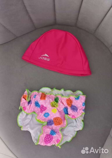 Плавки и шапочка для плавания для девочки