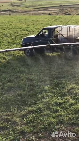 Опрыскивание полей/Внесение средств защиты растени