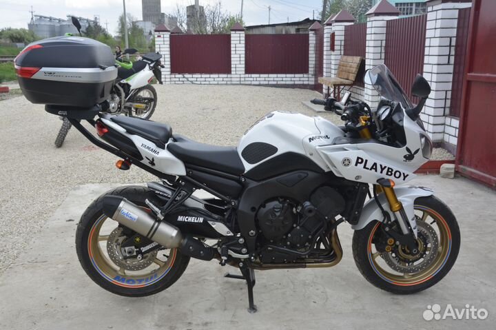 Yamaha FZ8