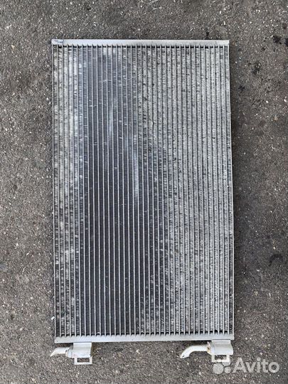 Радиатор кондиционера Renault Kangoo KW0D 82004557