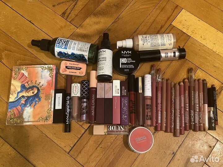 Набор косметики пакетом