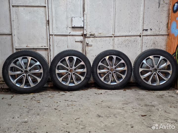 Колеса в сборе r17 зимние 5 114.3 для Toyota