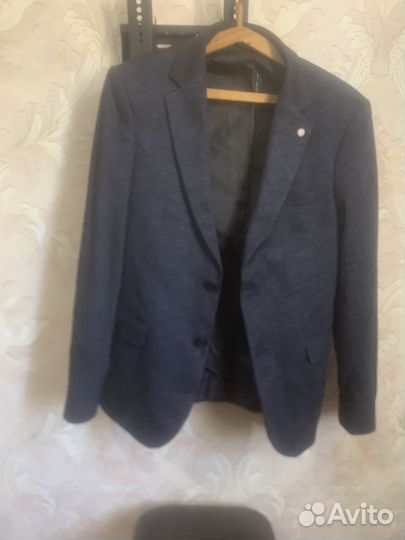 Пиджак , поло, брюки