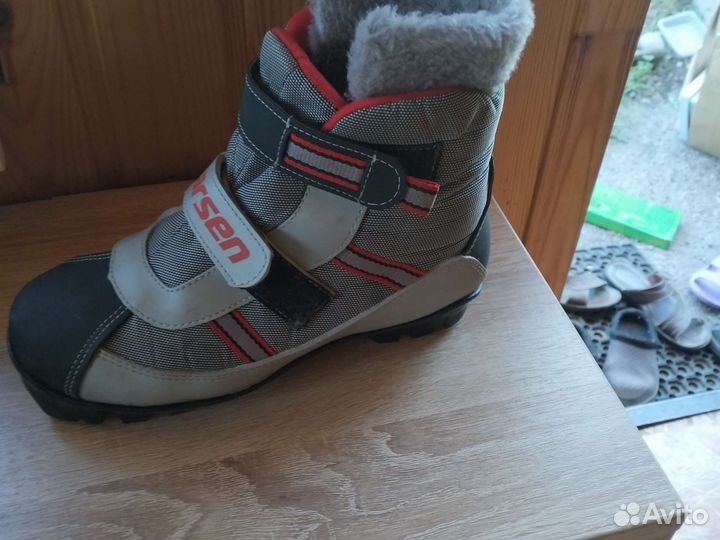 Лыжные ботинки