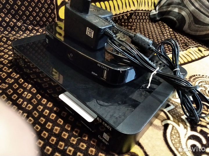 Комплект триколор на 2 тв. Ресивер GS E501, клиент