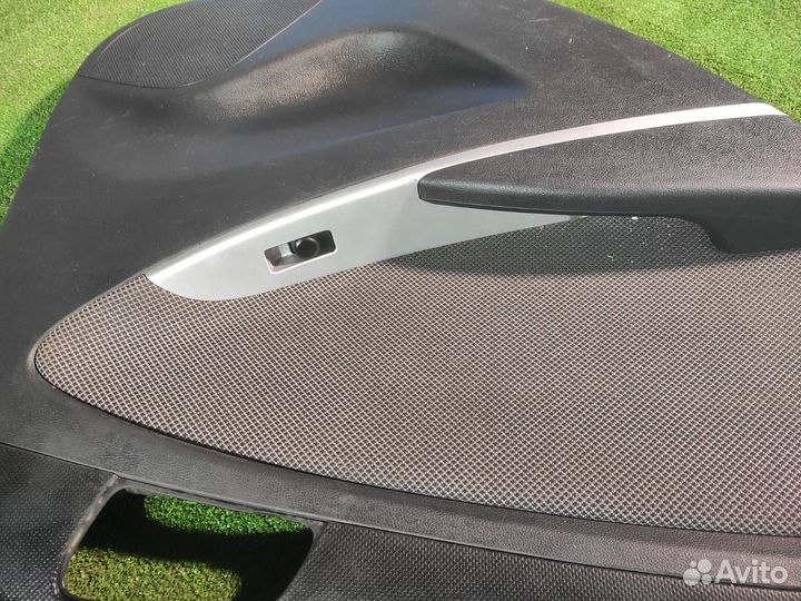 Обшивка двери задняя левая Hyundai Solaris седан