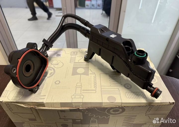 Масляный Сепаратор Mercedes-Benz M276 A2760107111