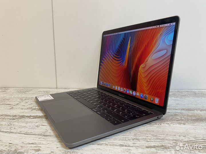 Ноутбук MacBook Pro 13 2017 i5/8/256
