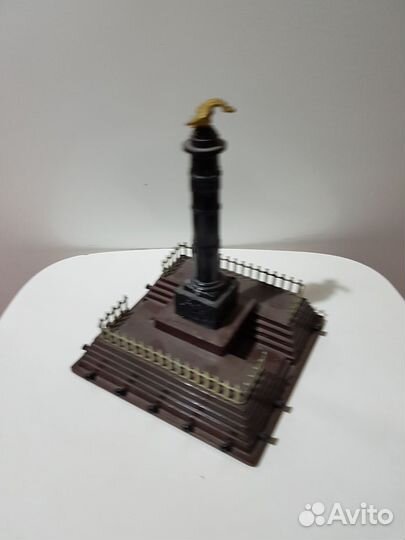 Часы ракета Коперник